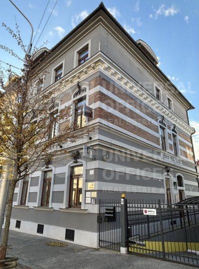 Administratívna budova Štefanovičova