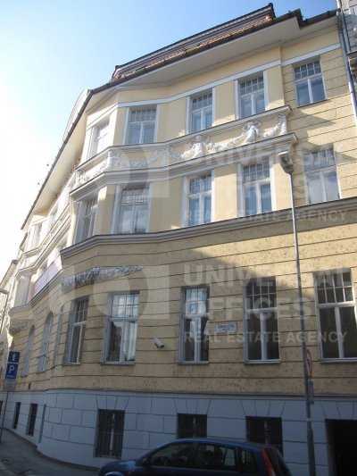 Administratívna budova Gunduličova