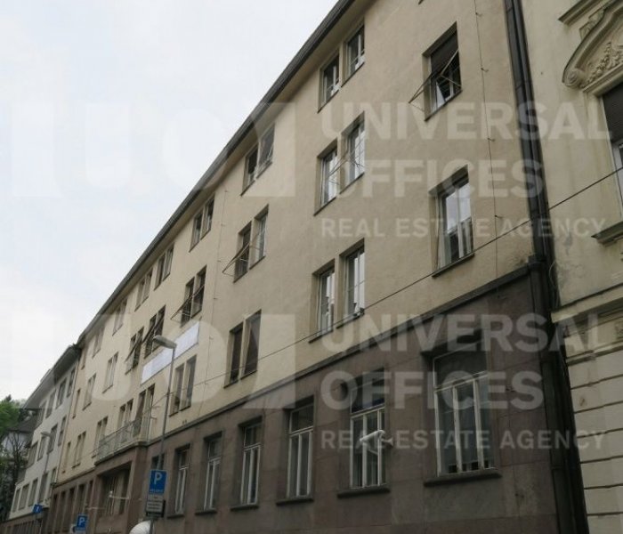 Administratívna budova Gunduličova - A