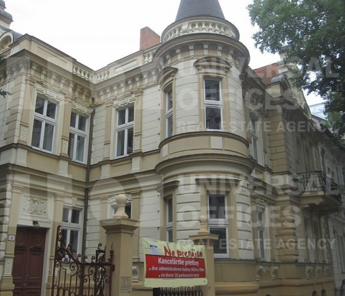 Administratívna budova Štefánikova - R