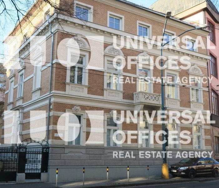 Administratívna budova Štefánikova - A