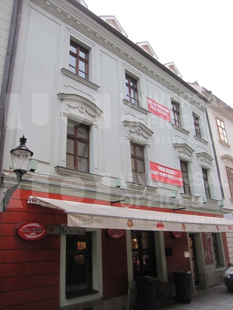 Administratívna budova Sedlárska - R