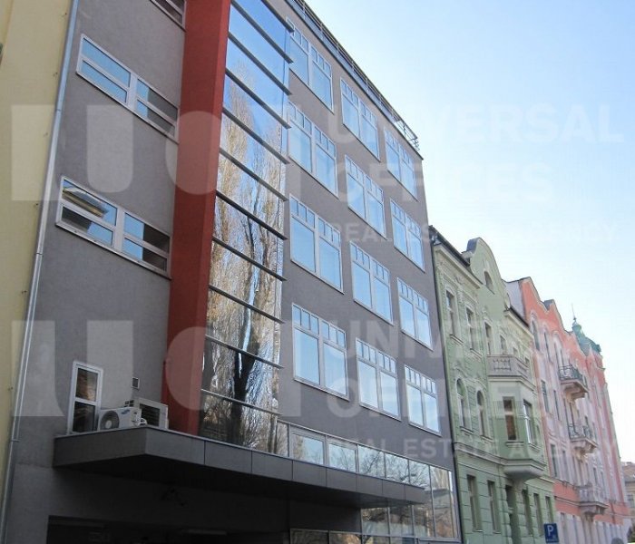 Administratívna budova Dobrovičova